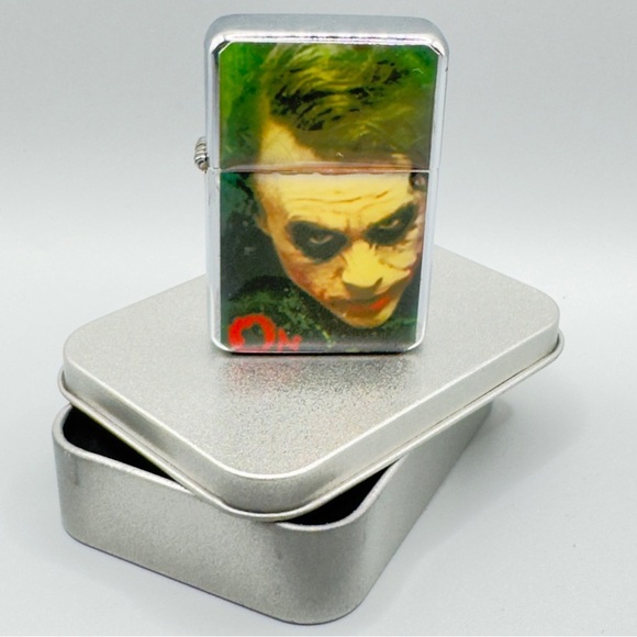 The Dark Knight Joker Metal Flip Lighter with Tin Case – No Fluid, Collectible - Picture 1 of 6